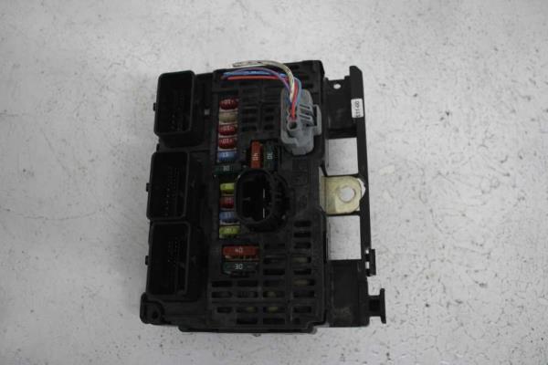 BOITIER ELECTRONIQUE CITROEN / PEUGEOT L11 - Vue 1